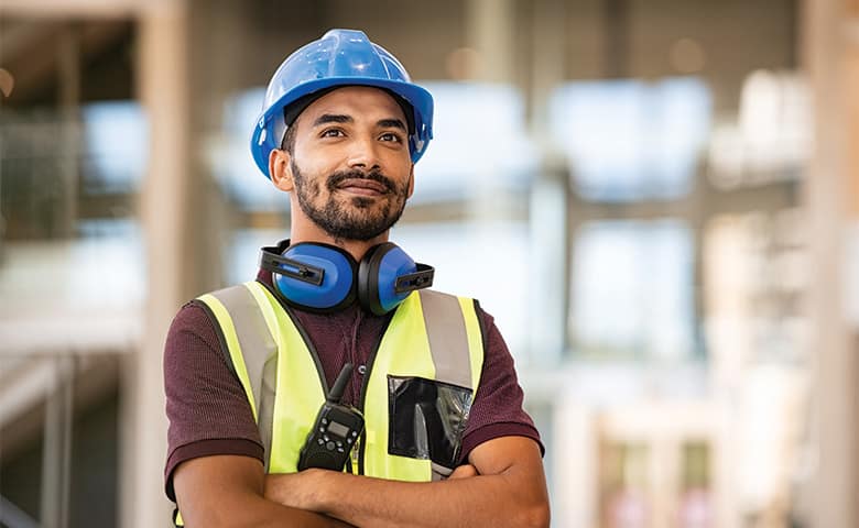 বিদেশে চাকরি সুবিধা: কোম্পানির দেওয়া বাসা, খাওয়া, চিকিৎসা ও অন্যান্য – বাংলাদেশিদের জন্য গাইড